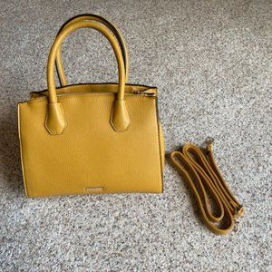 Perfect fall handbag!